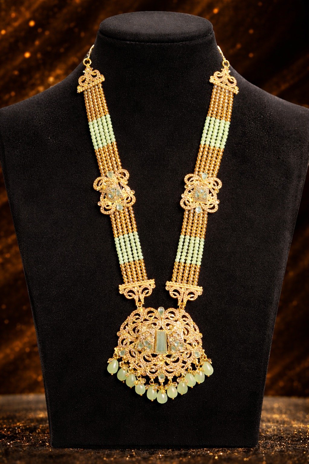 Pure Hyderabadi Traditional Bridal Set - Image 4